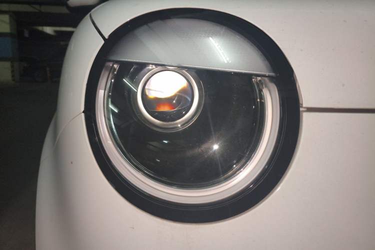 Used CHANGAN NEVO Lumin 2023 301km Honey Dew Edition Right Front Headlight