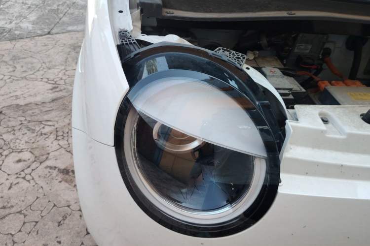 Used CHANGAN NEVO Lumin 2023 205km Xiangqin Version Right Front Headlight