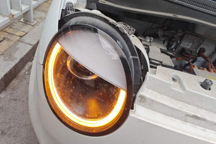 Used CHANGAN NEVO Lumin 2023 301km Honey Dew Edition Right Front Headlight
