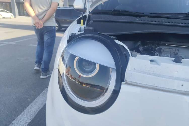 Used CHANGAN NEVO Lumin 2023 205km Xiangqin Version Right Front Headlight