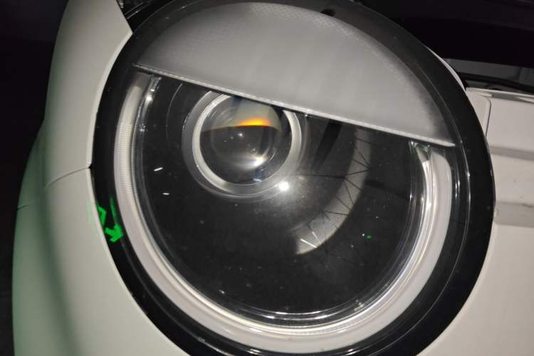 Used CHANGAN NEVO Lumin 2023 205km Xiangqin Version Right Front Headlight