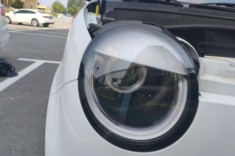 Used CHANGAN NEVO Lumin 2023 301km Honey Dew Edition Right Front Headlight