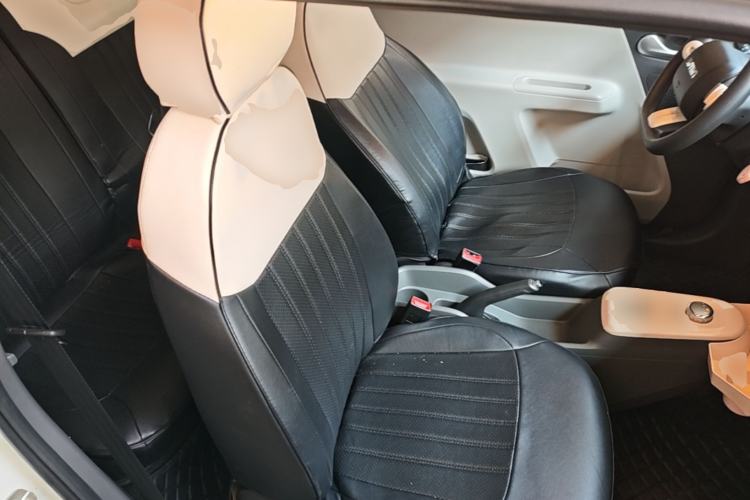 Used CHANGAN NEVO Lumin 2023 301km Honey Dew Edition Right Front Seat
