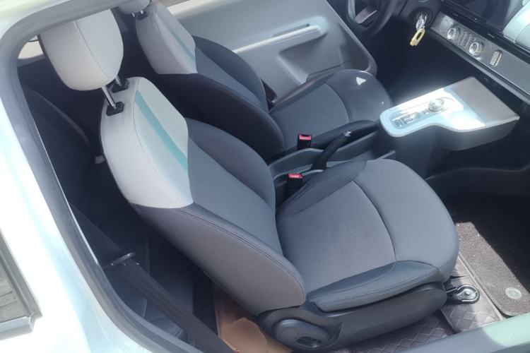 Used CHANGAN NEVO Lumin 2023 301km Honey Dew Edition Right Front Seat