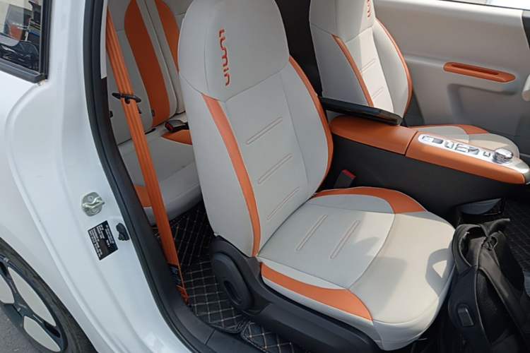 Used CHANGAN NEVO Lumin 2023 301km Honey Dew Edition Right Front Seat