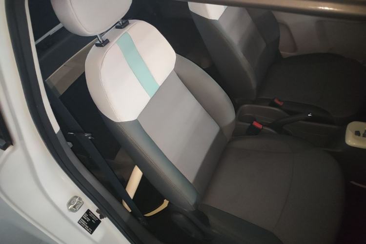Used CHANGAN NEVO Lumin 2023 301km Honey Dew Edition Right Front Seat