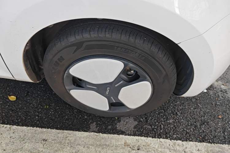 Used CHANGAN NEVO Lumin 2023 205km Xiangqin Version Right Front Wheel Hub