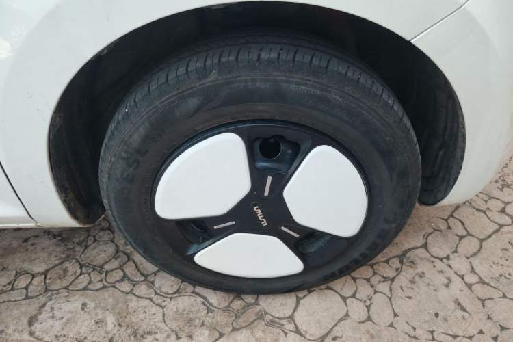 Used CHANGAN NEVO Lumin 2023 205km Xiangqin Version Right Front Wheel Hub
