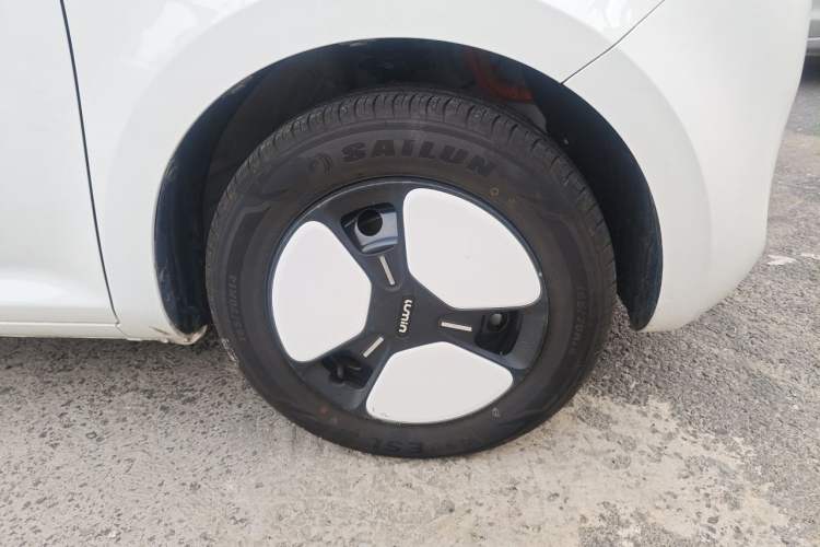 Used CHANGAN NEVO Lumin 2023 205km Xiangqin Version Right Front Wheel Hub