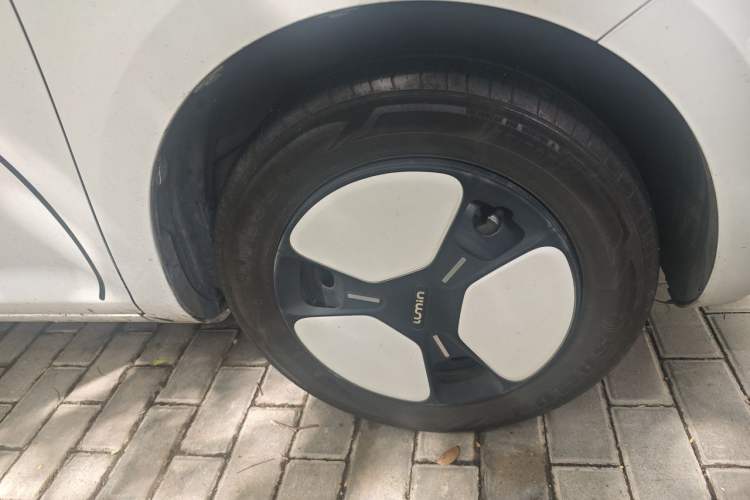 Used CHANGAN NEVO Lumin 2023 205km Xiangqin Version Right Front Wheel Hub