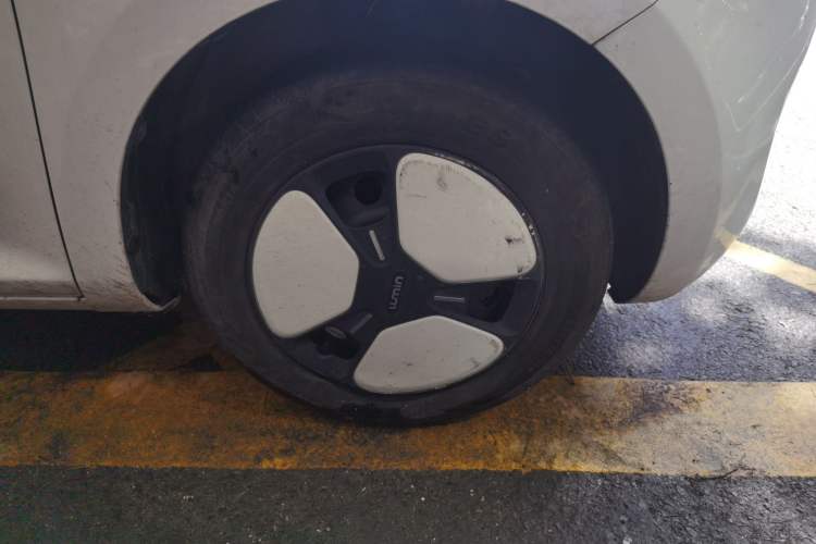 Used CHANGAN NEVO Lumin 2023 301km Honey Dew Edition Right Front Wheel Hub