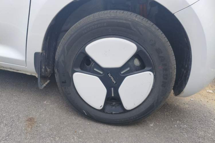 Used CHANGAN NEVO Lumin 2023 301km Honey Dew Edition Right Front Wheel Hub