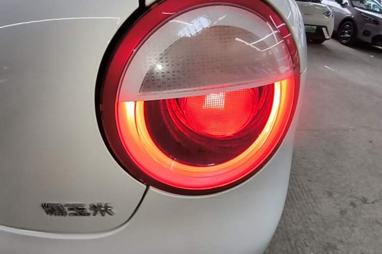Used CHANGAN NEVO Lumin 2023 205km Xiangqin Version Right Rear Taillight