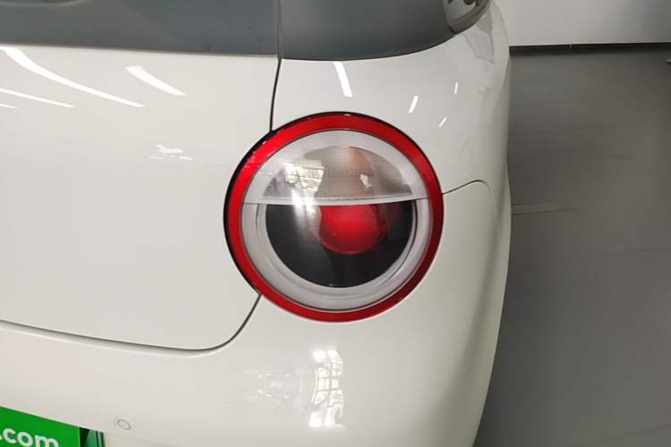 Used CHANGAN NEVO Lumin 2023 301km Honey Dew Edition Right Rear Taillight