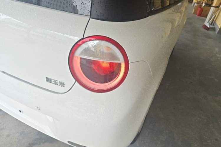 Used CHANGAN NEVO Lumin 2023 301km Honey Dew Edition Right Rear Taillight