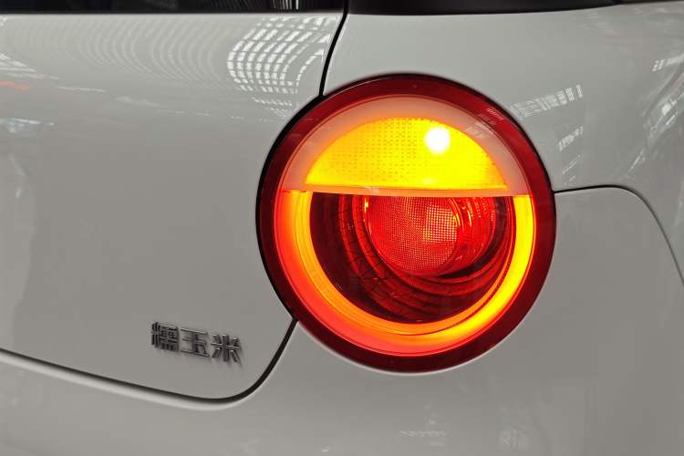 Used CHANGAN NEVO Lumin 2023 301km Honey Dew Edition Right Rear Taillight