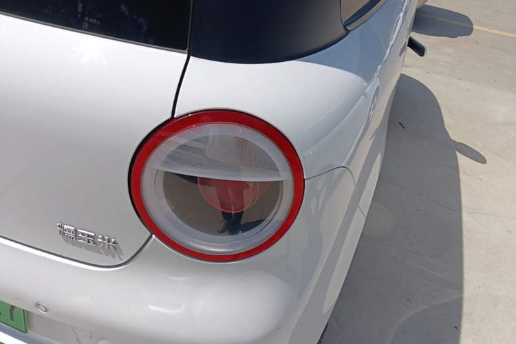 Used CHANGAN NEVO Lumin 2023 205km Xiangqin Version Right Rear Taillight