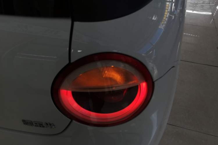 Used CHANGAN NEVO Lumin 2023 205km Xiangqin Version Right Rear Taillight
