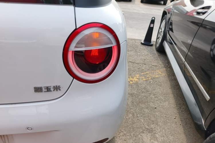 Used CHANGAN NEVO Lumin 2023 301km Honey Dew Edition Right Rear Taillight