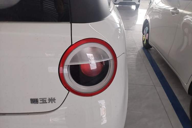 Used CHANGAN NEVO Lumin 2023 301km Honey Dew Edition Right Rear Taillight