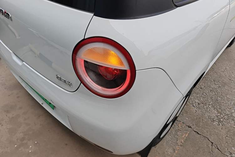 Used CHANGAN NEVO Lumin 2023 205km Xiangqin Version Right Rear Taillight
