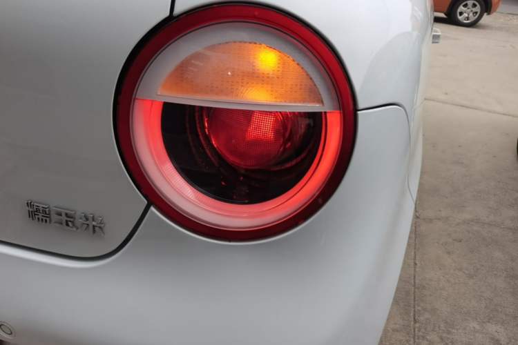 Used CHANGAN NEVO Lumin 2023 205km Xiangqin Version Right Rear Taillight