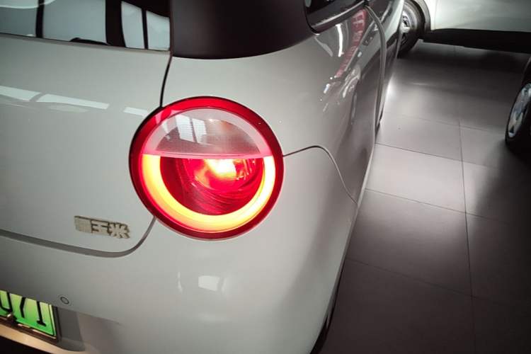Used CHANGAN NEVO Lumin 2023 301km Honey Dew Edition Right Rear Taillight