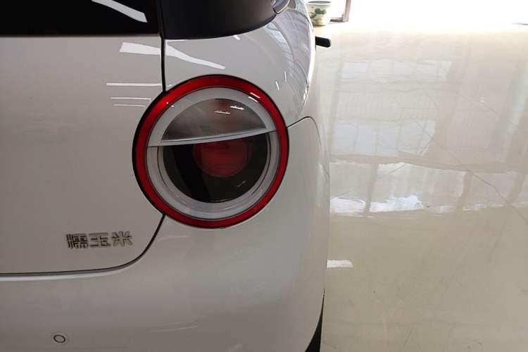 Used CHANGAN NEVO Lumin 2023 301km Honey Dew Edition Right Rear Taillight