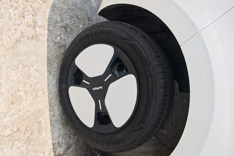 Used CHANGAN NEVO Lumin 2023 301km Honey Dew Edition Right Rear Wheel Hub
