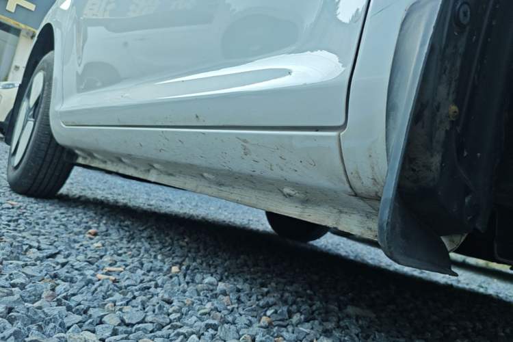 Used CHANGAN NEVO Lumin 2023 205km Xiangqin Version Right Side Sill