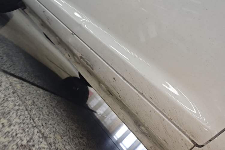 Used CHANGAN NEVO Lumin 2023 205km Xiangqin Version Right Side Sill