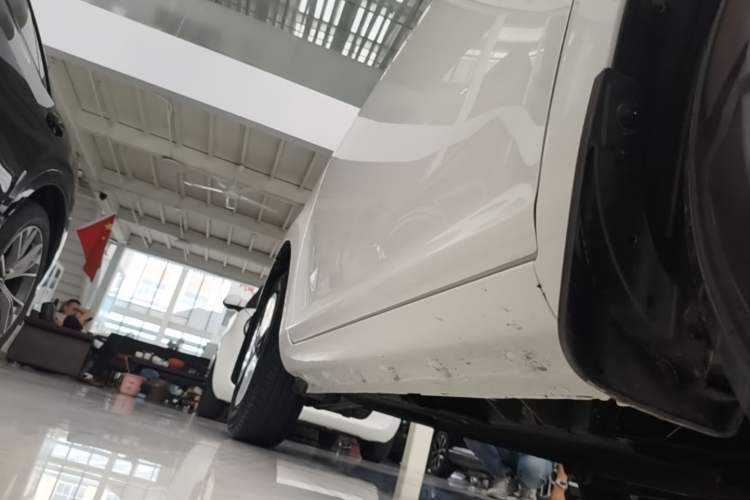 Used CHANGAN NEVO Lumin 2023 205km Xiangqin Version Right Side Sill