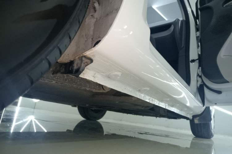 Used CHANGAN NEVO Lumin 2023 205km Xiangqin Version Right Side Sill