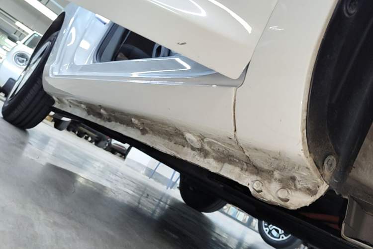 Used CHANGAN NEVO Lumin 2023 205km Xiangqin Version Right Side Sill