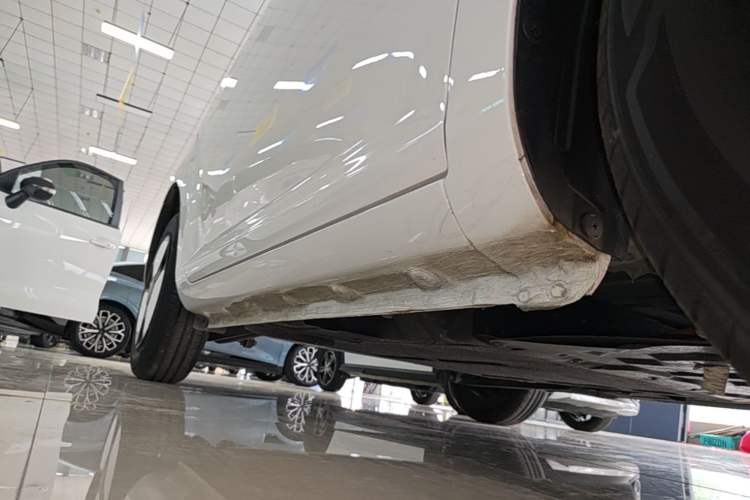 Used CHANGAN NEVO Lumin 2023 205km Xiangqin Version Right Side Sill