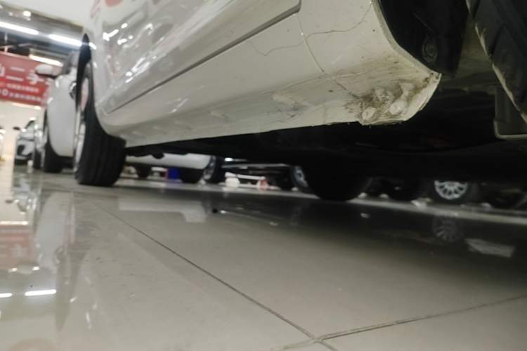 Used CHANGAN NEVO Lumin 2023 205km Xiangqin Version Right Side Sill