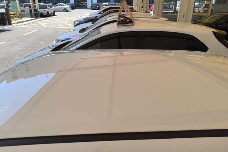 Used CHANGAN NEVO Lumin 2023 205km Xiangqin Version Roof
