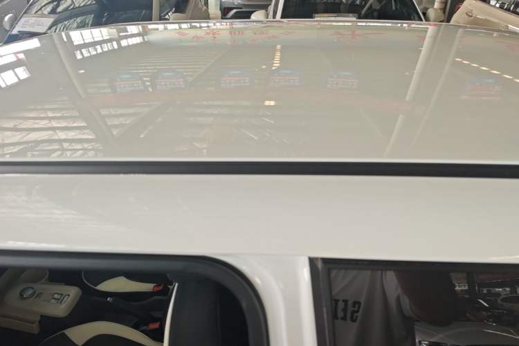 Used CHANGAN NEVO Lumin 2023 205km Xiangqin Version Roof