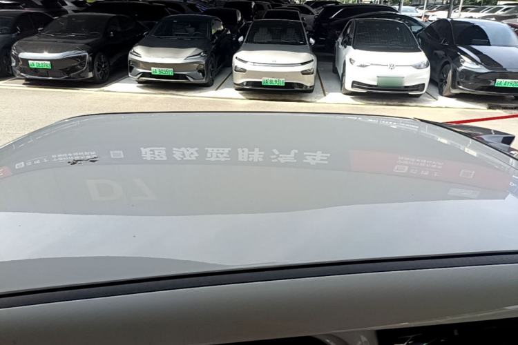 Used CHANGAN NEVO Lumin 2023 205km Xiangqin Version Roof