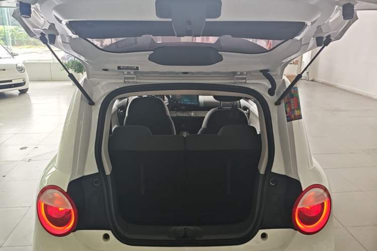 Used CHANGAN NEVO Lumin 2023 301km Honey Dew Edition Trunk