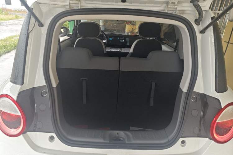 Used CHANGAN NEVO Lumin 2023 301km Honey Dew Edition Trunk