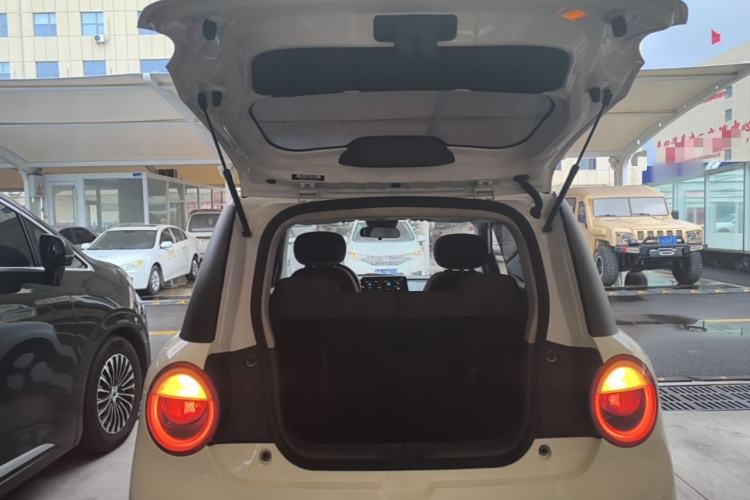 Used CHANGAN NEVO Lumin 2023 301km Honey Dew Edition Trunk