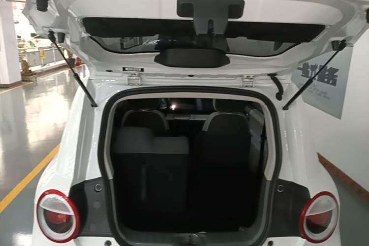 Used CHANGAN NEVO Lumin 2023 205km Xiangqin Version Trunk