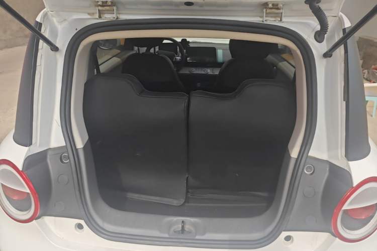 Used CHANGAN NEVO Lumin 2023 301km Honey Dew Edition Trunk