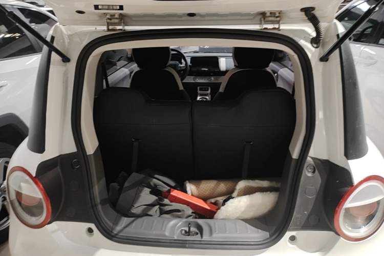 Used CHANGAN NEVO Lumin 2023 205km Xiangqin Version Trunk