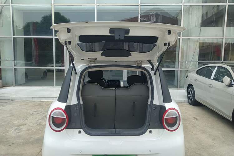 Used CHANGAN NEVO Lumin 2023 301km Honey Dew Edition Trunk
