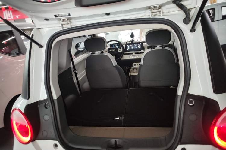 Used CHANGAN NEVO Lumin 2023 301km Honey Dew Edition Trunk