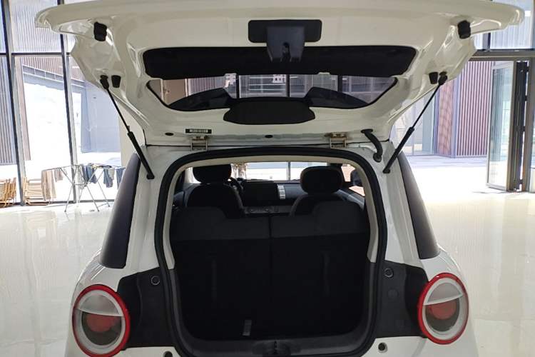 Used CHANGAN NEVO Lumin 2023 301km Honey Dew Edition Trunk