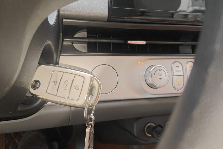 Used CHANGAN NEVO Lumin 2023 205km Xiangqin Version Vehicle Key