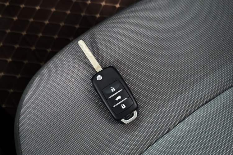 Used CHANGAN NEVO Lumin 2023 301km Honey Dew Edition Vehicle Key